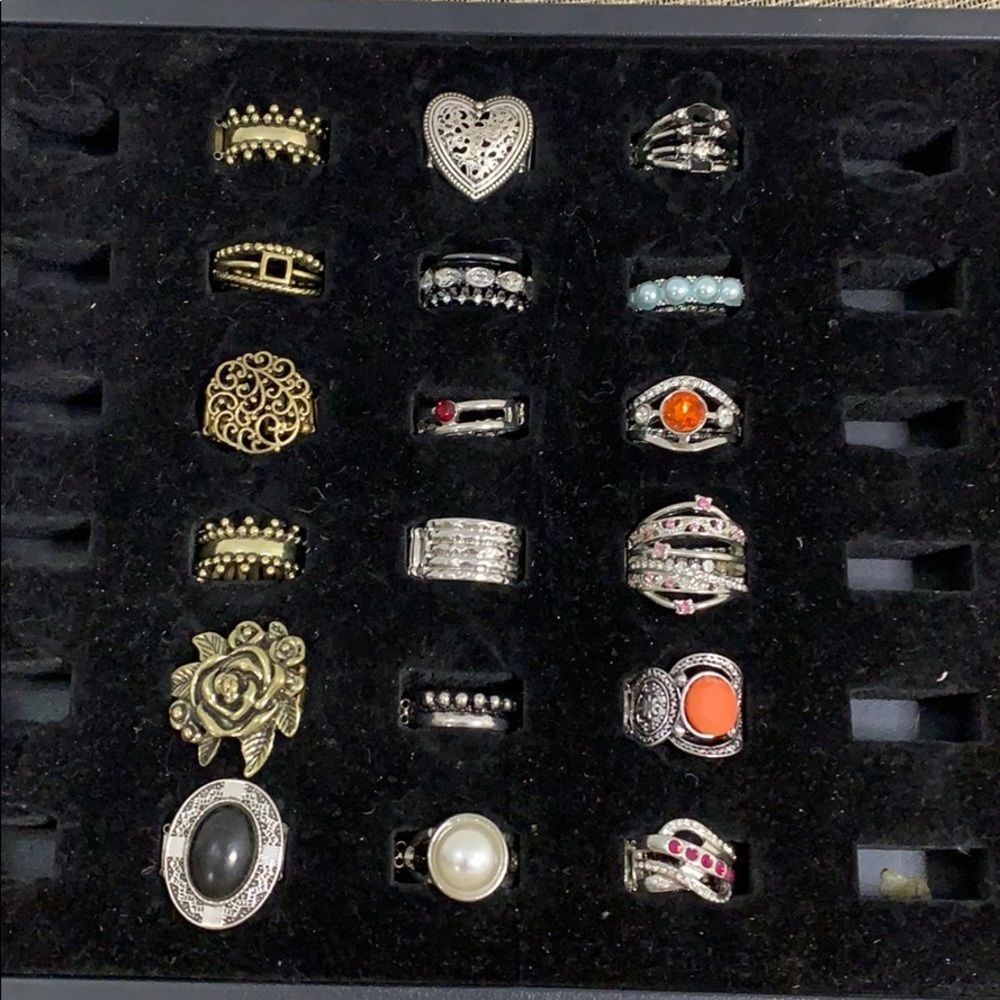 18 Stretchy Rings ( 5) - pictures show Rings